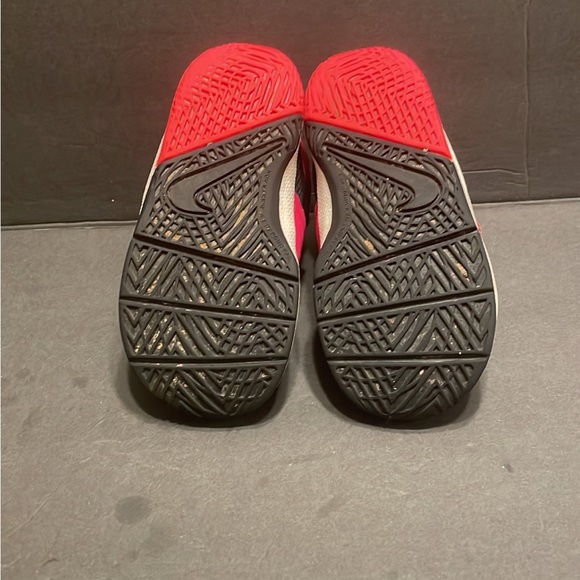 Nike - Picture 6 of 6